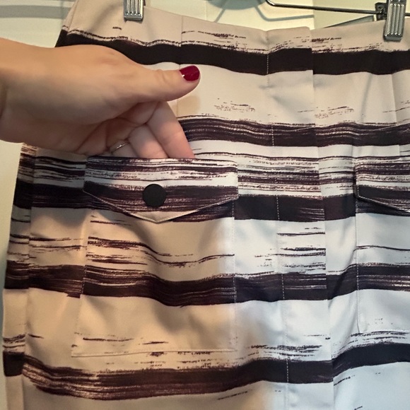 Kendall & Kylie snap-front skirt - Picture 3 of 4